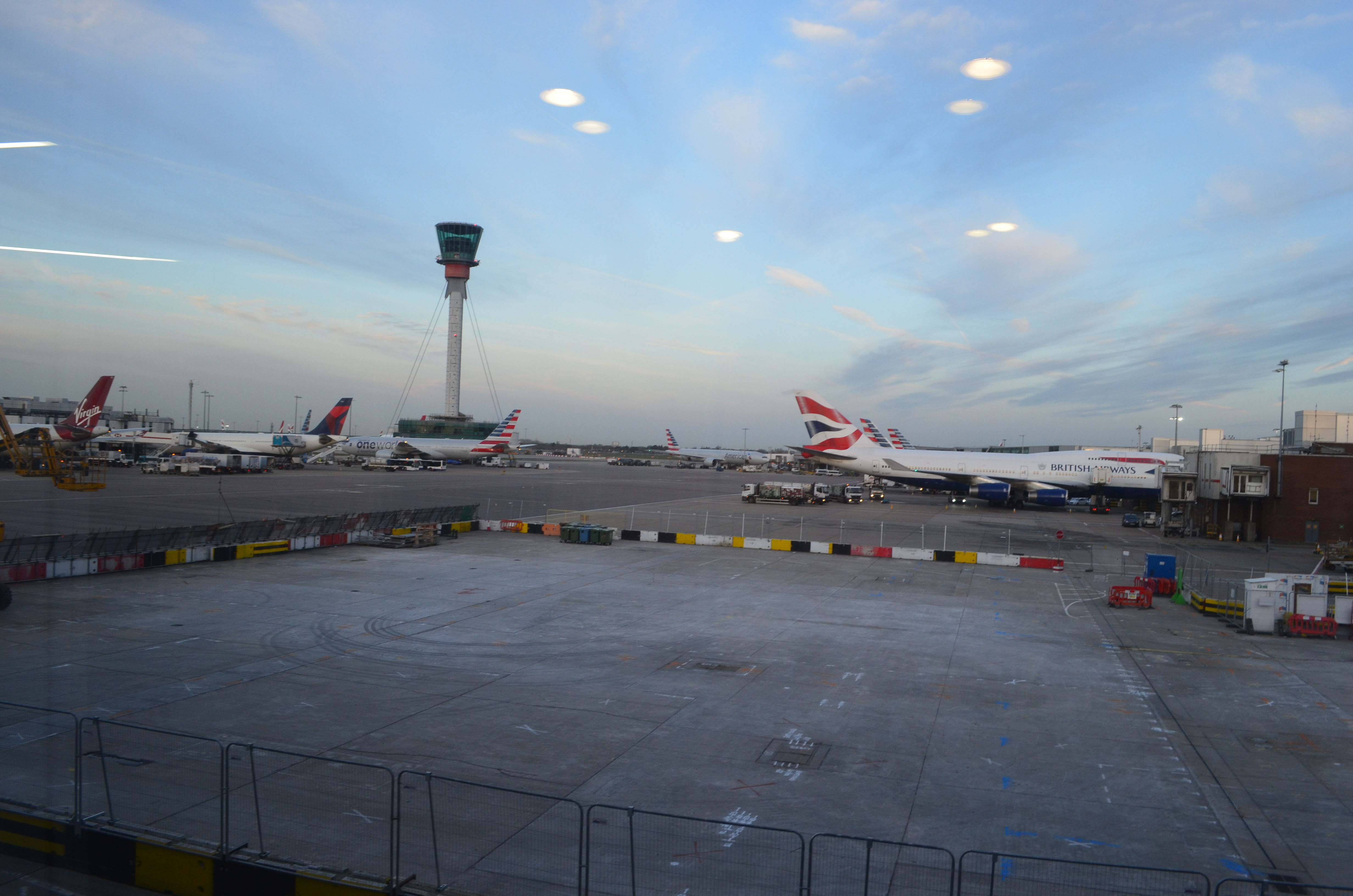 ./2018/16 - Egypt/13 - London Airport/DSC_0295.JPG